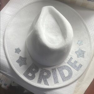 💚 White Bride hat
